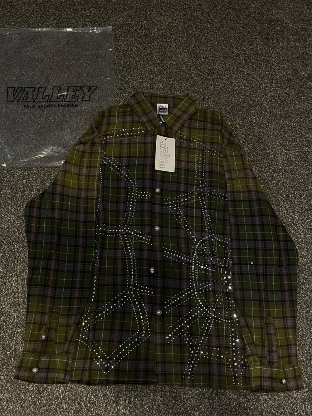 Valley Rhinestone Plaid Flannel Shirt Size Medium